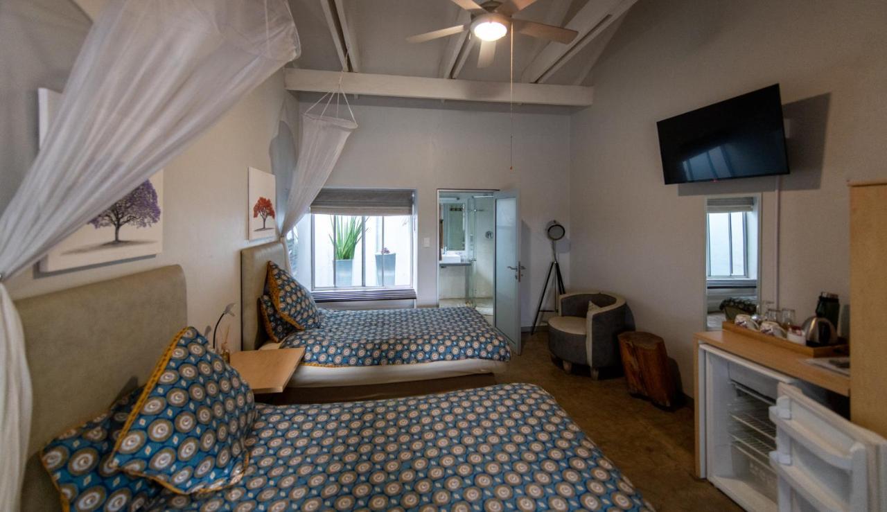Vondelhof Guesthouse Windhoek Exterior photo